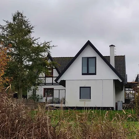 Waterfront For Multiple Generations Villa