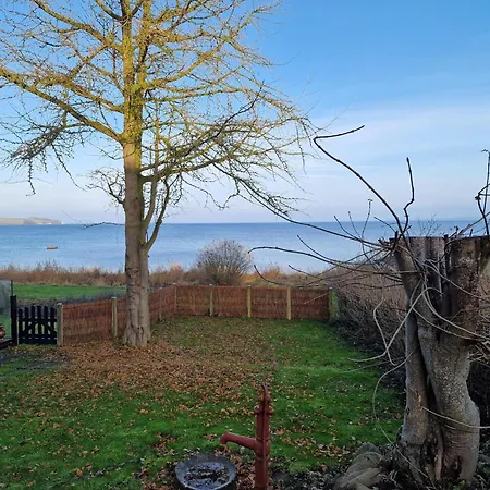 Waterfront For Multiple Generations Villa *