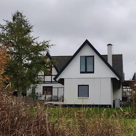 Waterfront For Multiple Generations Villa