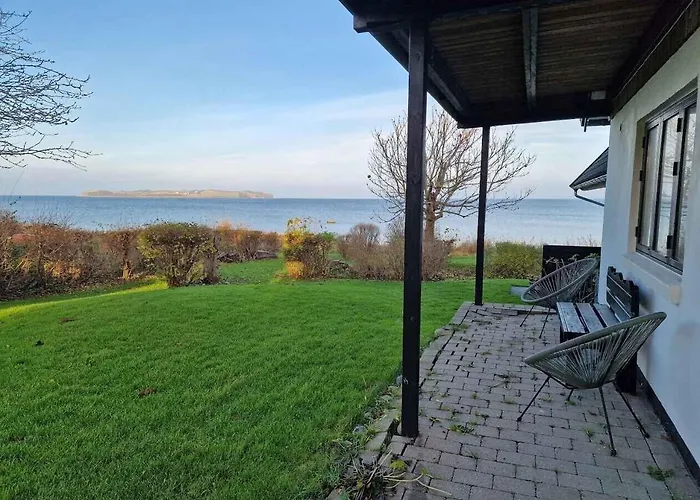 Waterfront For Multiple Generations Villa