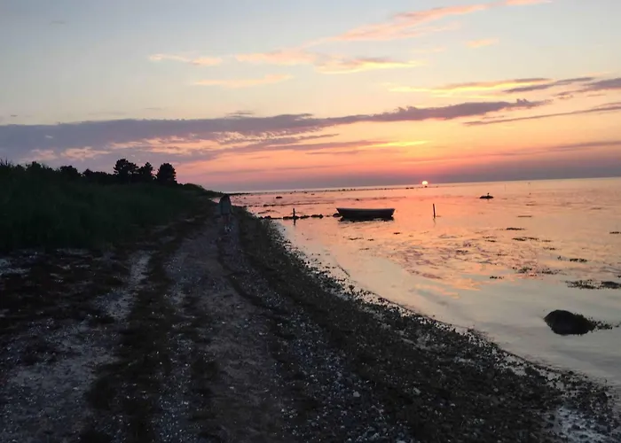Waterfront For Multiple Generations Føllenslev
