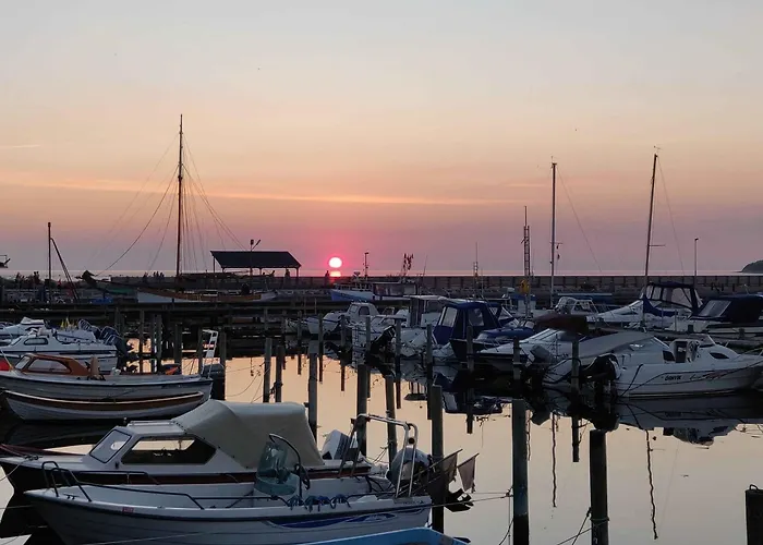 Waterfront For Multiple Generations *